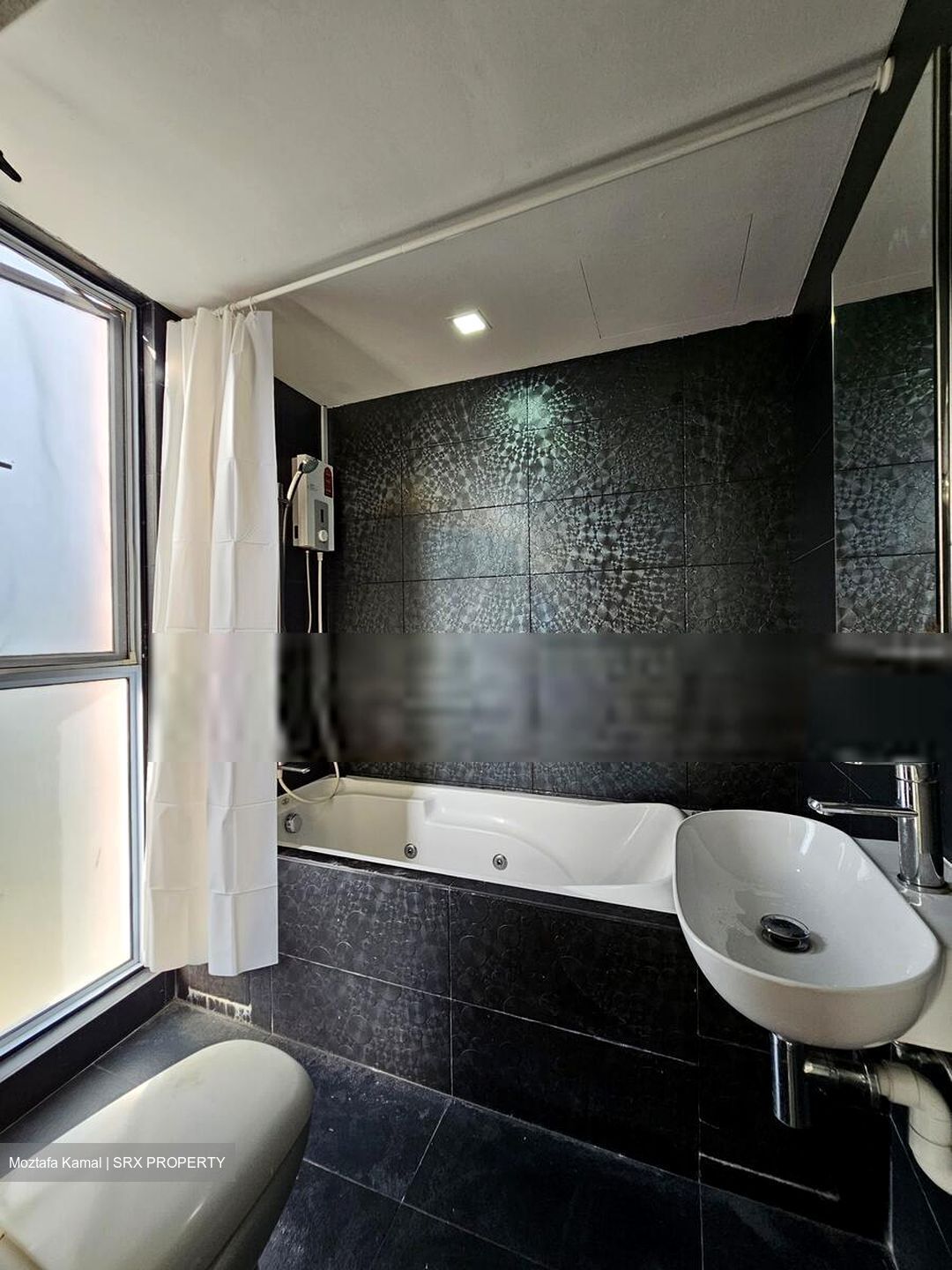 Loyang Valley (D17), Condominium #549720321